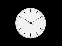 Arne Jacobsen City Hall Vægur Ø16.5 cm hvid/sort | Køb her