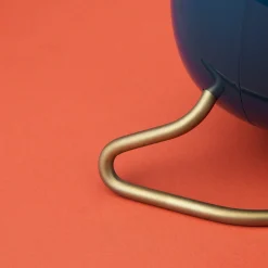 Arne Jacobsen Station Bordur Ø11 cm petroleum/hvid | Køb her