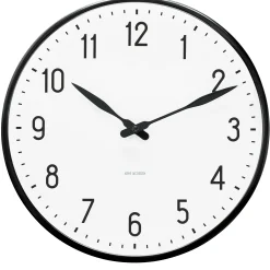 Arne Jacobsen Station Vægur Ø29 cm hvid/sort | Køb her