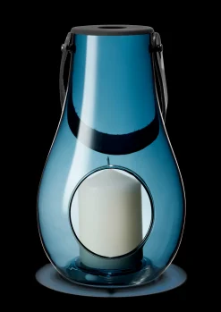 Holmegaard Design With Light Lanterne H25 mørk blå | Køb her