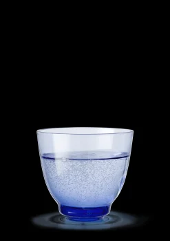 Holmegaard Flow Vandglas 35 cl mørk blå | Køb hos os