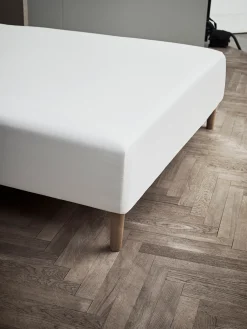 JUNA Boxlagen 90x30x200 cm i hvid fra serien Percale