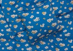 JUNA Grand Pleasantly Sengetøj 150x210 cm blå SE | Køb her