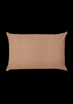 Juna Mochrome Pudebetræk støvet rød 50x70 cm | Køb her