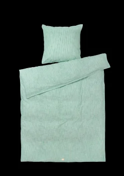 JUNA Monochrome Lines Sengetøj 140x200cm grøn/hvid | Køb her