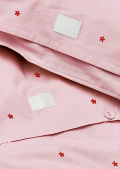 JUNA Sengetøj 150x210 cm i rosa fra serien Daisy | Køb her