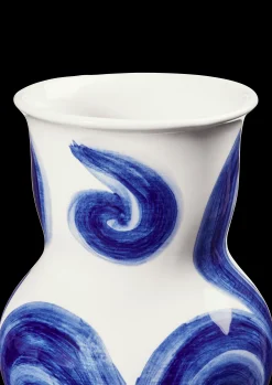 Kähler Vase H22.5 cm i blå fra serien Tulle | Køb her