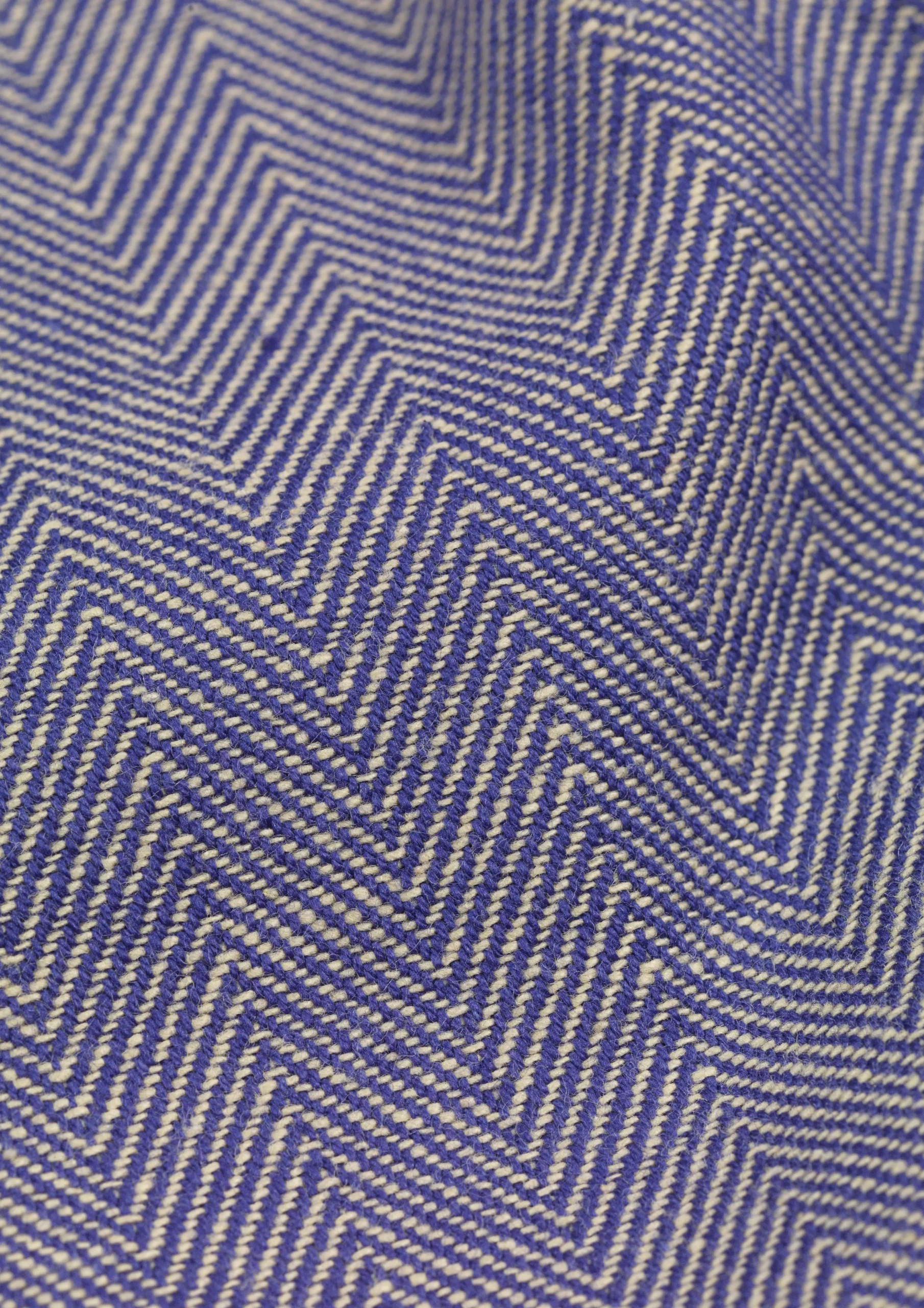 Lyngby Porcelæn Herringbone Dug 150x320 cm blå | Køb her